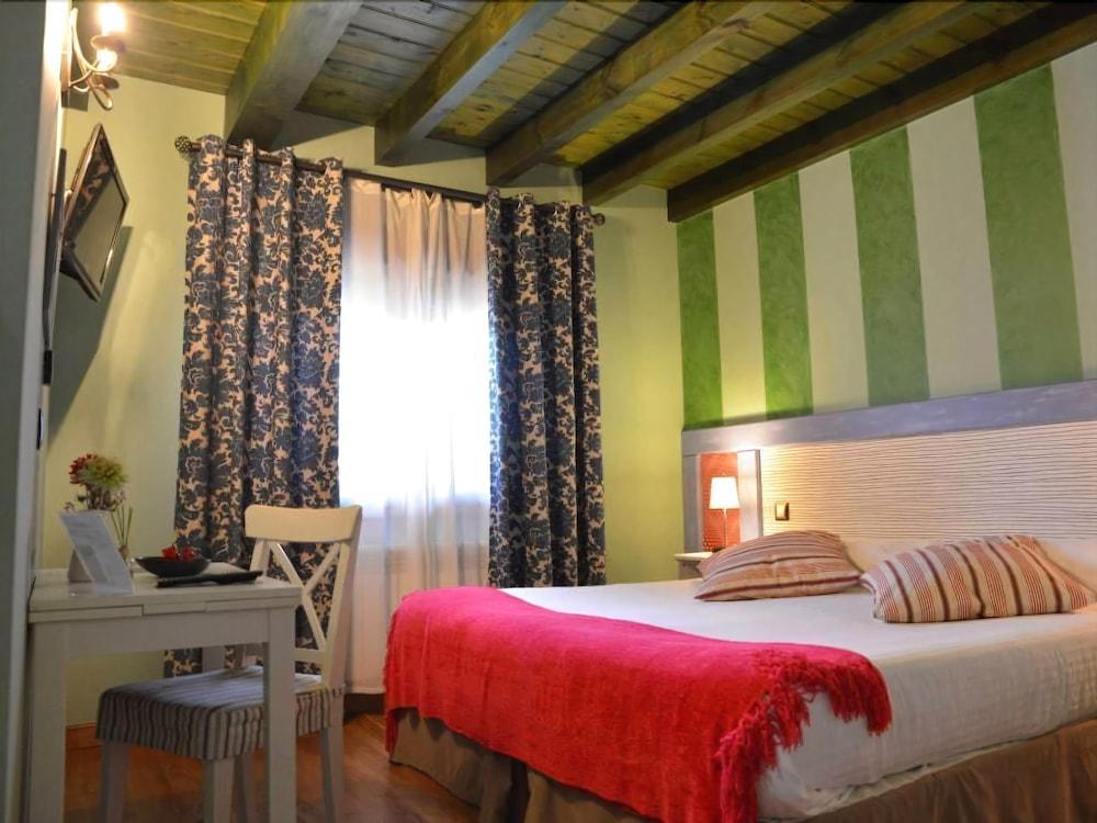 Bernabales Casa de hóspedes 2*